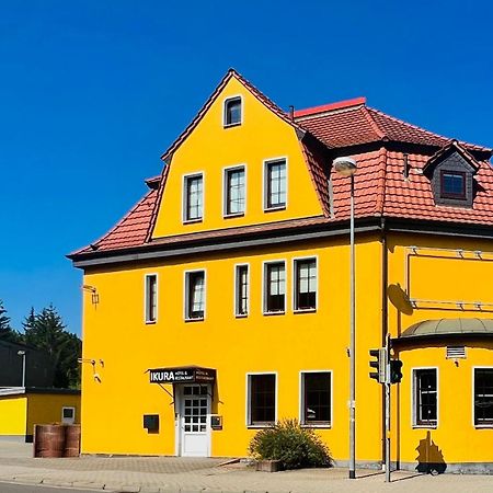 Ikura Hotel Self-Check-In Лютерштадт-Айслебен Экстерьер фото